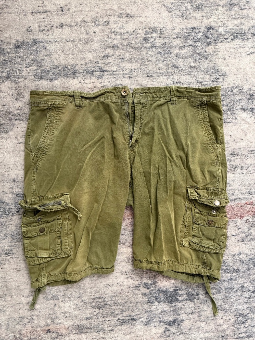 Men’s Olive Green Multi Pocket Cargo Shorts Utility Military Style
